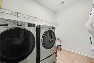 14204 Southbridge Forest Dr, Charlotte, NC 28273 - Photo 25
