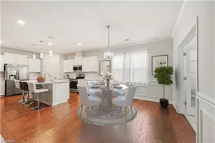 14204 Southbridge Forest Dr, Charlotte, NC 28273 - Photo 9