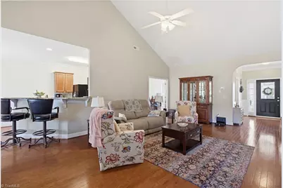 5421 Esher Drive, Walkertown, NC 27051 - Photo 9