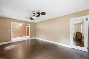 2007 Sunnybrook Dr, Burlington, NC 27215 - Photo 11