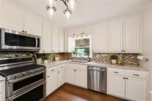 2007 Sunnybrook Dr, Burlington, NC 27215 - Photo 5