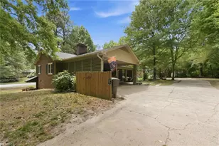 2007 Sunnybrook Dr, Burlington, NC 27215 - Photo 41