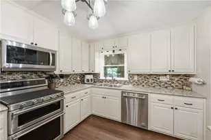 2007 Sunnybrook Dr, Burlington, NC 27215 - Photo 17