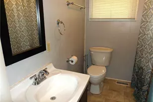 1220 Lake Drive 9, Lexington, NC 27292 - Photo 11