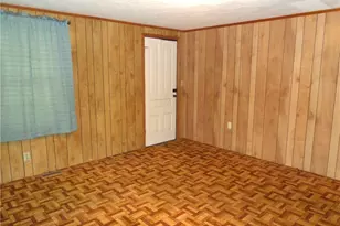 1220 Lake Drive 9, Lexington, NC 27292 - Photo 17