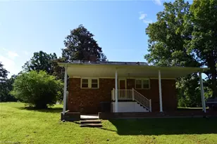 183 E Aiken Rd, Eden, NC 27288 - Photo 17