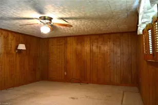 183 E Aiken Rd, Eden, NC 27288 - Photo 23