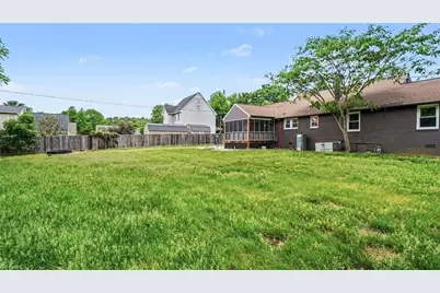 2442 Hoskins Road, Burlington, NC 27215 - Photo 27