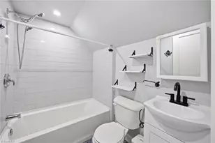 313 Skeet Club Rd, High Point, NC 27265 - Photo 23