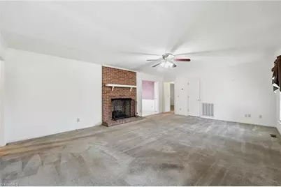 423 Wildwood Lane, Graham, NC 27253 - Photo 3