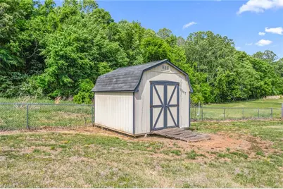 7507 Inglewood Road, Burlington, NC 27215 - Photo 33