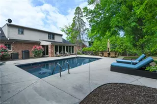 2320 Danbury Rd, Greensboro, NC 27408 - Photo 45