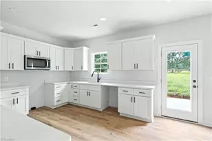 458 Sanford Ave, Mocksville, NC 27028 - Photo 11
