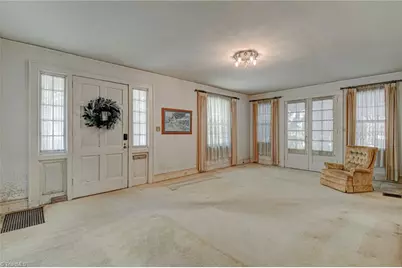 1518 Cloverdale Avenue, Winston-Salem, NC 27104 - Photo 3