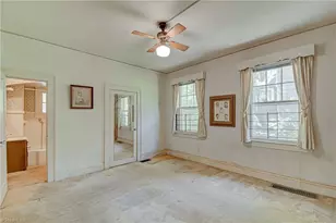 1518 Cloverdale Ave, Winston-Salem, NC 27104 - Photo 9