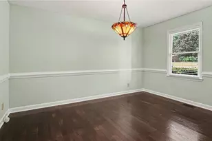 4526 Fence Dr, Greensboro, NC 27409 - Photo 11