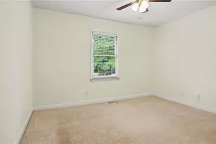 4526 Fence Dr, Greensboro, NC 27409 - Photo 19