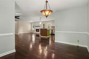 4526 Fence Dr, Greensboro, NC 27409 - Photo 9