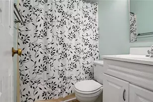4526 Fence Dr, Greensboro, NC 27409 - Photo 23