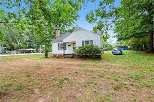 2201 Edgewood Dr, High Point, NC 27262 - Photo 13