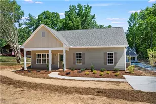 5575 Marty Ln, Clemmons, NC 27012 - Photo 5