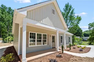 5575 Marty Ln, Clemmons, NC 27012 - Photo 3
