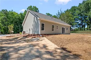 5575 Marty Ln, Clemmons, NC 27012 - Photo 7