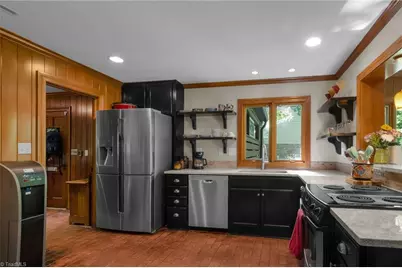 1715 Buena Vista Road, Winston-Salem, NC 27104 - Photo 19