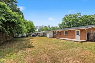 2316 Larkspur Dr, Greensboro, NC 27405 - Photo 21