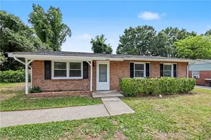 2316 Larkspur Dr, Greensboro, NC 27405 - Photo 3