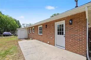 2316 Larkspur Dr, Greensboro, NC 27405 - Photo 23