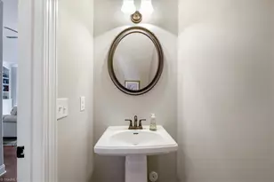 37 Wexford Cir, Thomasville, NC 27360 - Photo 17