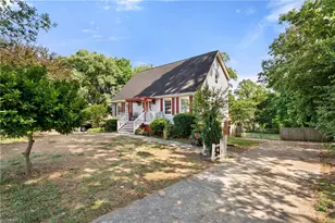 4935 Garden View Dr, Winston-Salem, NC 27107 - Photo 3