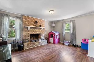4935 Garden View Dr, Winston-Salem, NC 27107 - Photo 13