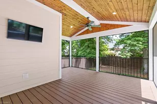 2406 Dellwood Dr, Greensboro, NC 27408 - Photo 37