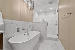 2406 Dellwood Dr, Greensboro, NC 27408 - Photo 27