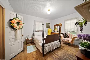 216 W 2nd St, Denton, NC 27239 - Photo 29