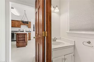 537 N Gurney St, Burlington, NC 27215 - Photo 29