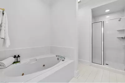 81002 Alexander, Chapel Hill, NC 27517 - Photo 37