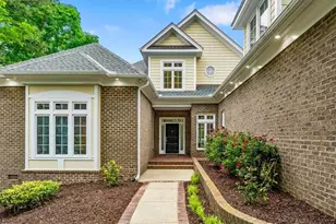 81002 Alexander, Chapel Hill, NC 27517 - Photo 3