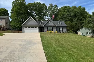 429 Winchester Dr, King, NC 27021 - Photo 5