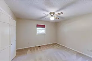 859 Lakeview Dr, Thomasville, NC 27360 - Photo 25
