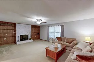 859 Lakeview Dr, Thomasville, NC 27360 - Photo 11