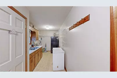859 Lakeview Drive, Thomasville, NC 27360 - Photo 35