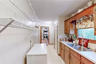 859 Lakeview Dr, Thomasville, NC 27360 - Photo 31