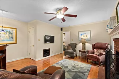 907 Branchwood Drive, Kernersville, NC 27284 - Photo 15