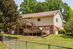 124 Hunter Cir, Wilkesboro, NC 28697 - Photo 41