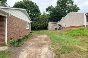 231 Foxcroft Dr, Winston-Salem, NC 27103 - Photo 27