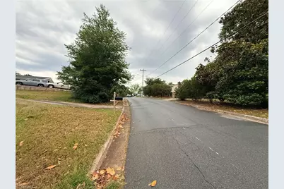 231 Foxcroft Drive, Winston-Salem, NC 27103 - Photo 29