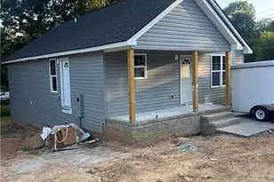 921 Redding Dr, High Point, NC 27260 - Photo 1
